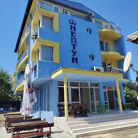 Family Hotel Neptun - Лозенец Экстерьер фото