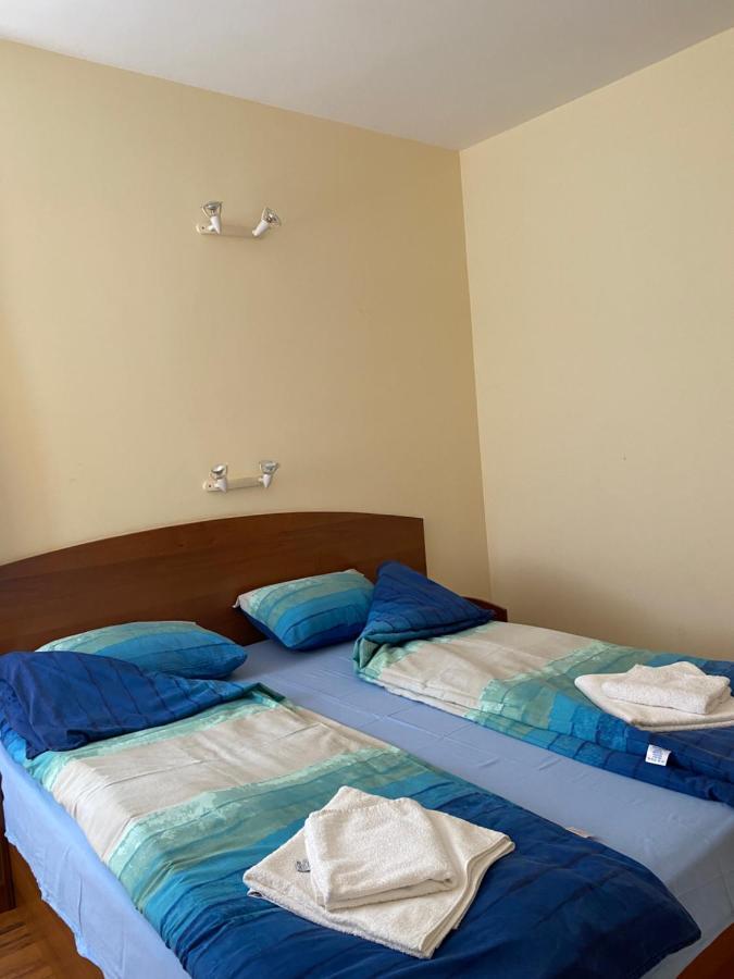 Family Hotel Neptun - Лозенец Экстерьер фото