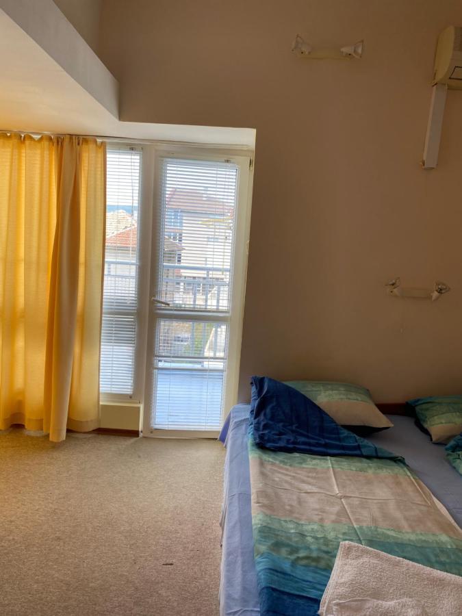 Family Hotel Neptun - Лозенец Экстерьер фото