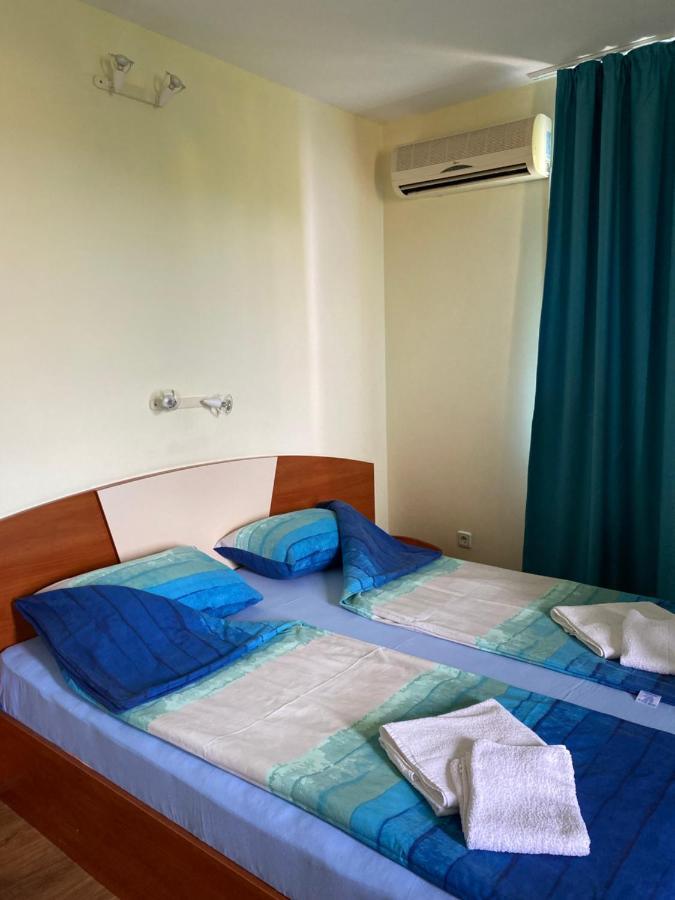 Family Hotel Neptun - Лозенец Экстерьер фото