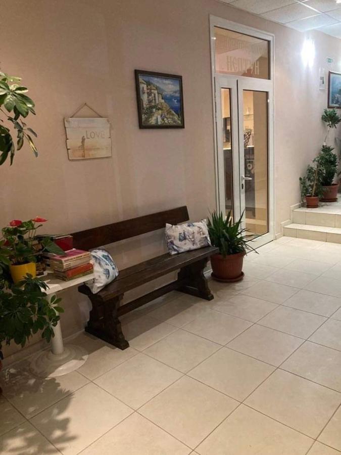 Family Hotel Neptun - Лозенец Экстерьер фото