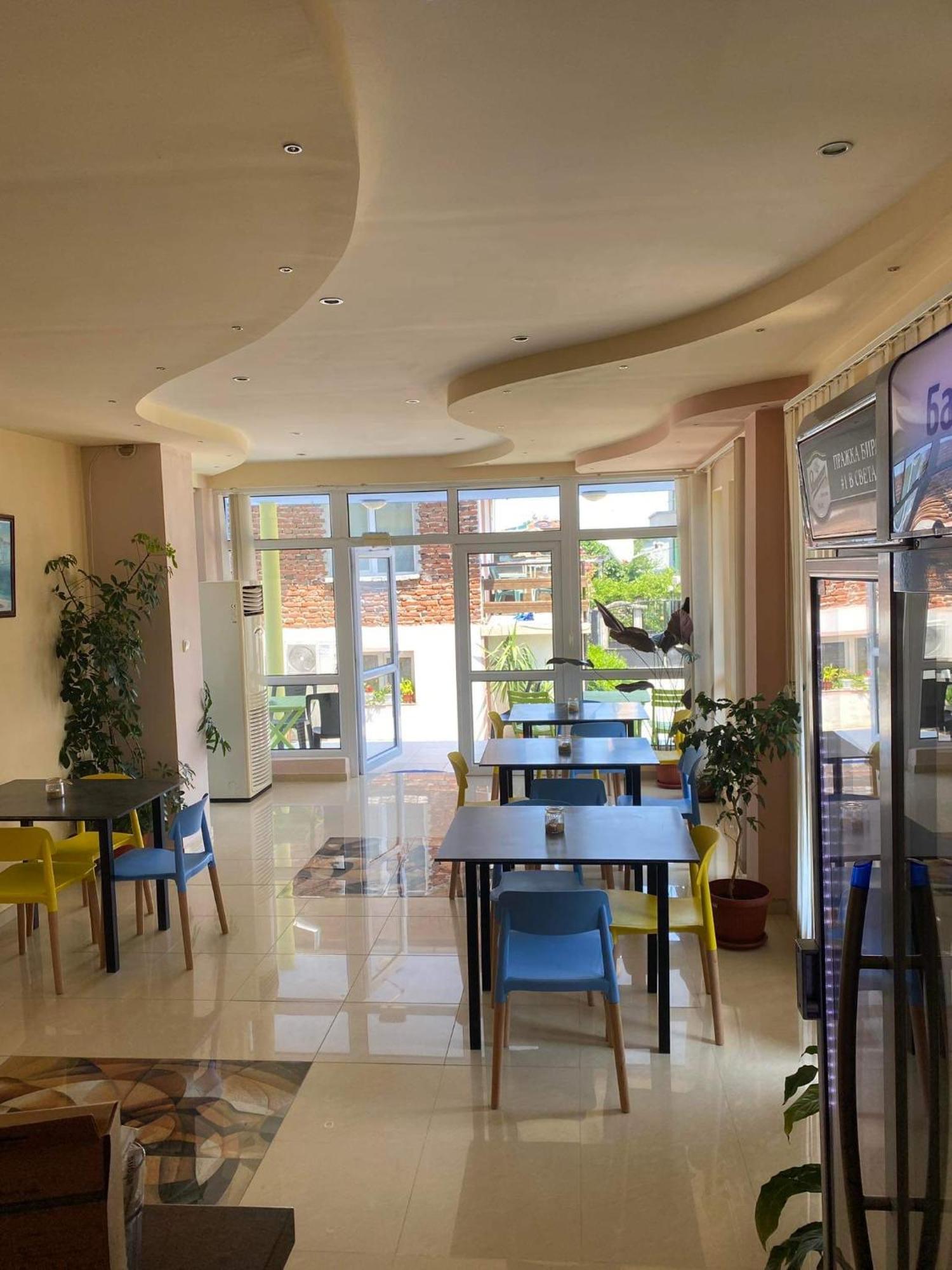 Family Hotel Neptun - Лозенец Экстерьер фото