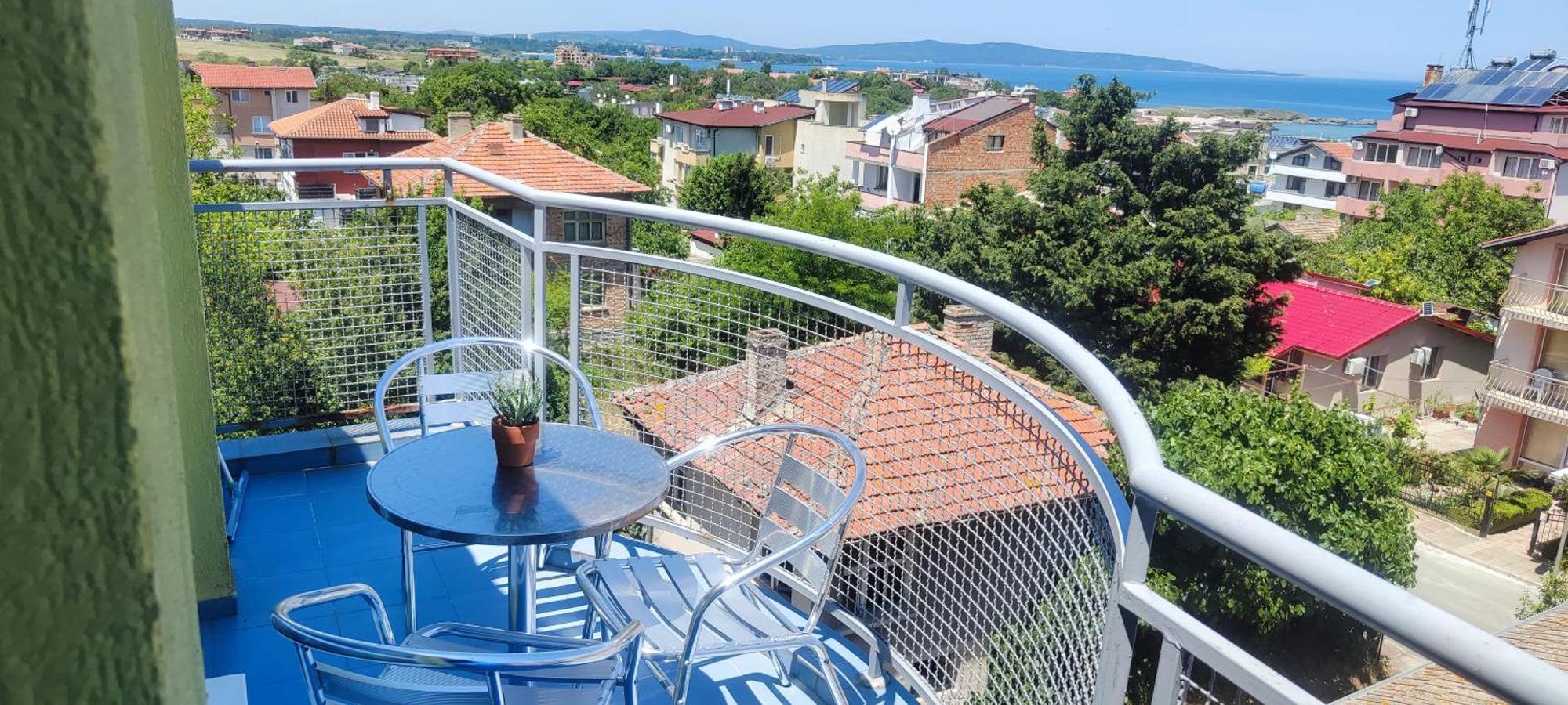 Family Hotel Neptun - Лозенец Экстерьер фото